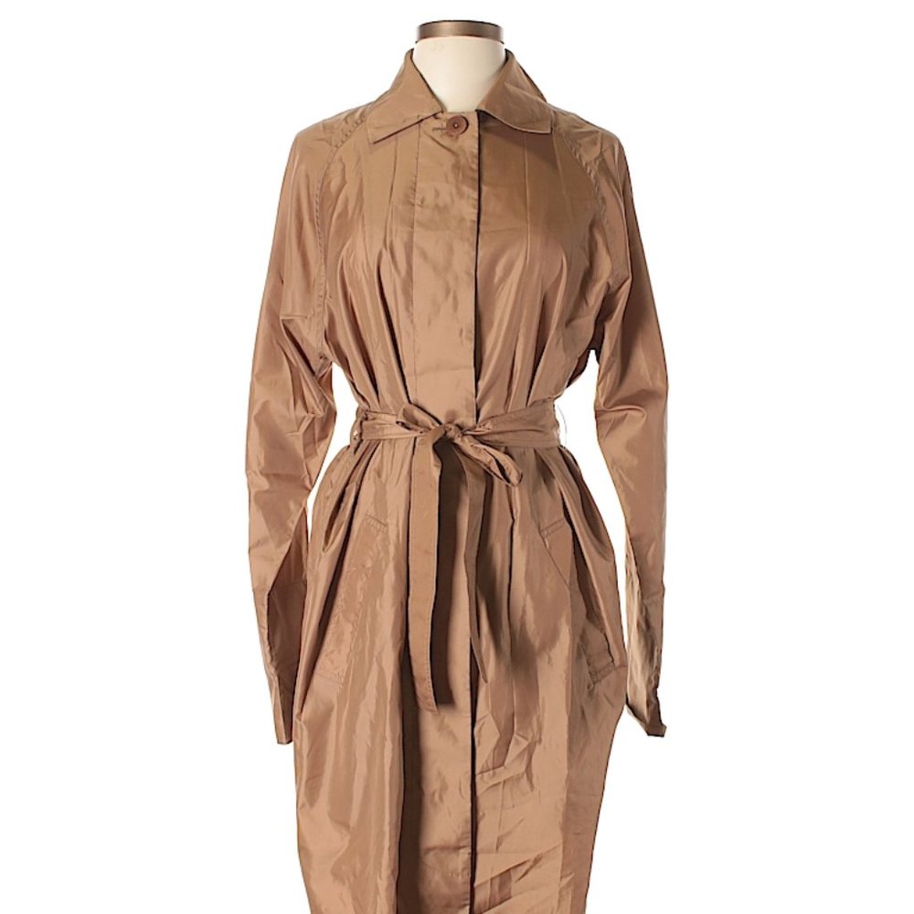 DONCASTER Size S long, thin and light tan trench coat in excellent condition